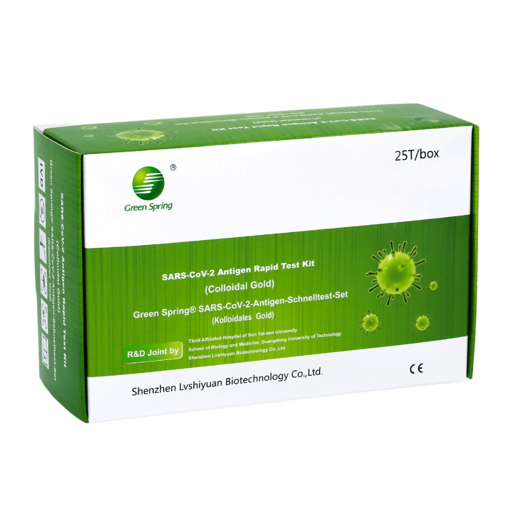 Grüne Schachtel mit Aufschrift Green Spring, SARS-CoV-2 Antigen Rapid Test Kit. Enthält 25 Tests. CE-Kennzeichnung.