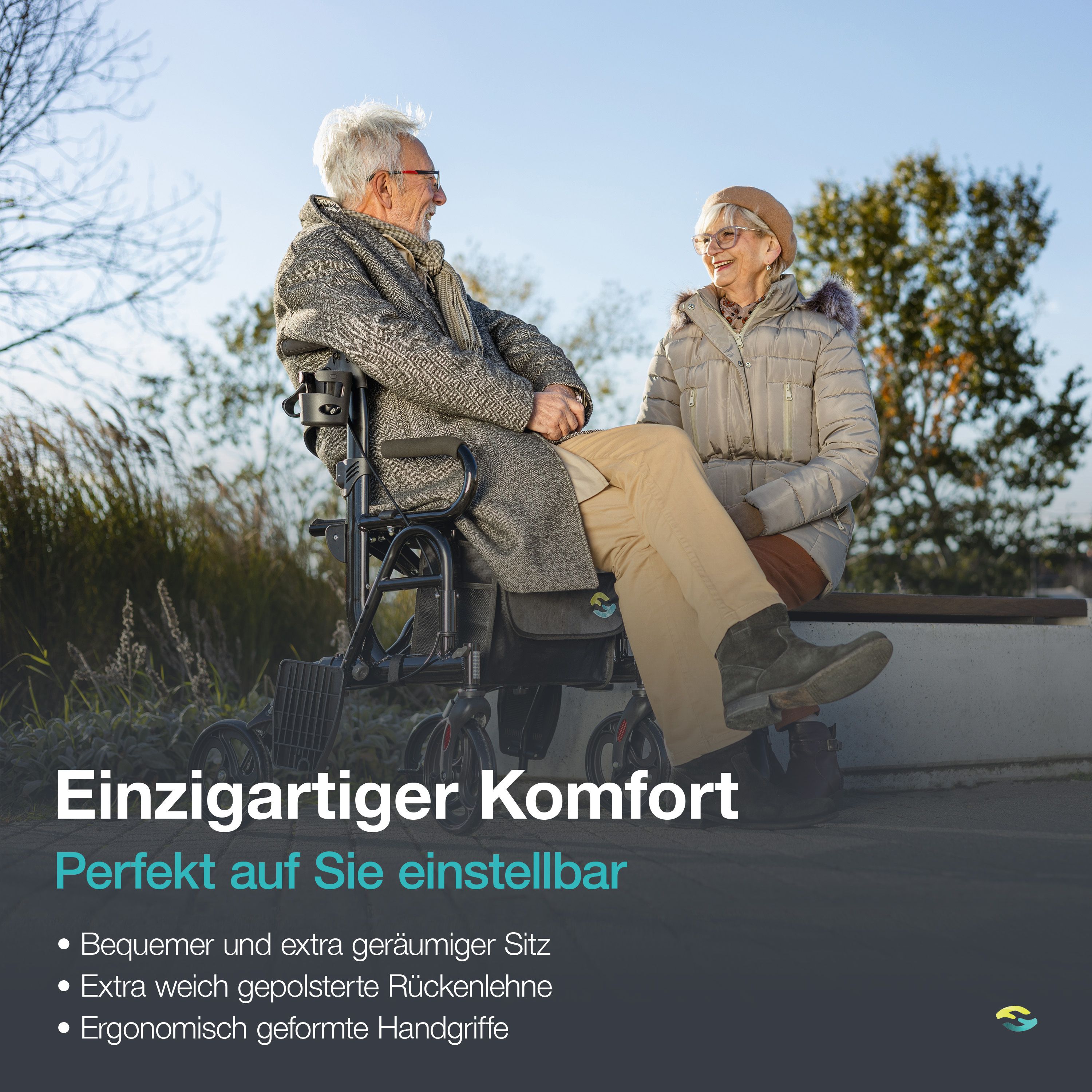 Älteres Paar im Freien, Mann sitzt im Rollator, Frau sitzt auf Armlehne. Text: Einzigartiger Komfort. Perfekt auf Sie einstellbar.