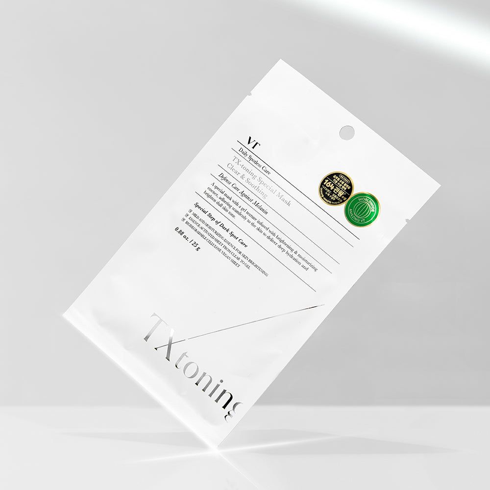 Verpackung der Gesichtsmaske. Weißer Beutel mit Text und Logos. Hautpflegeprodukt.