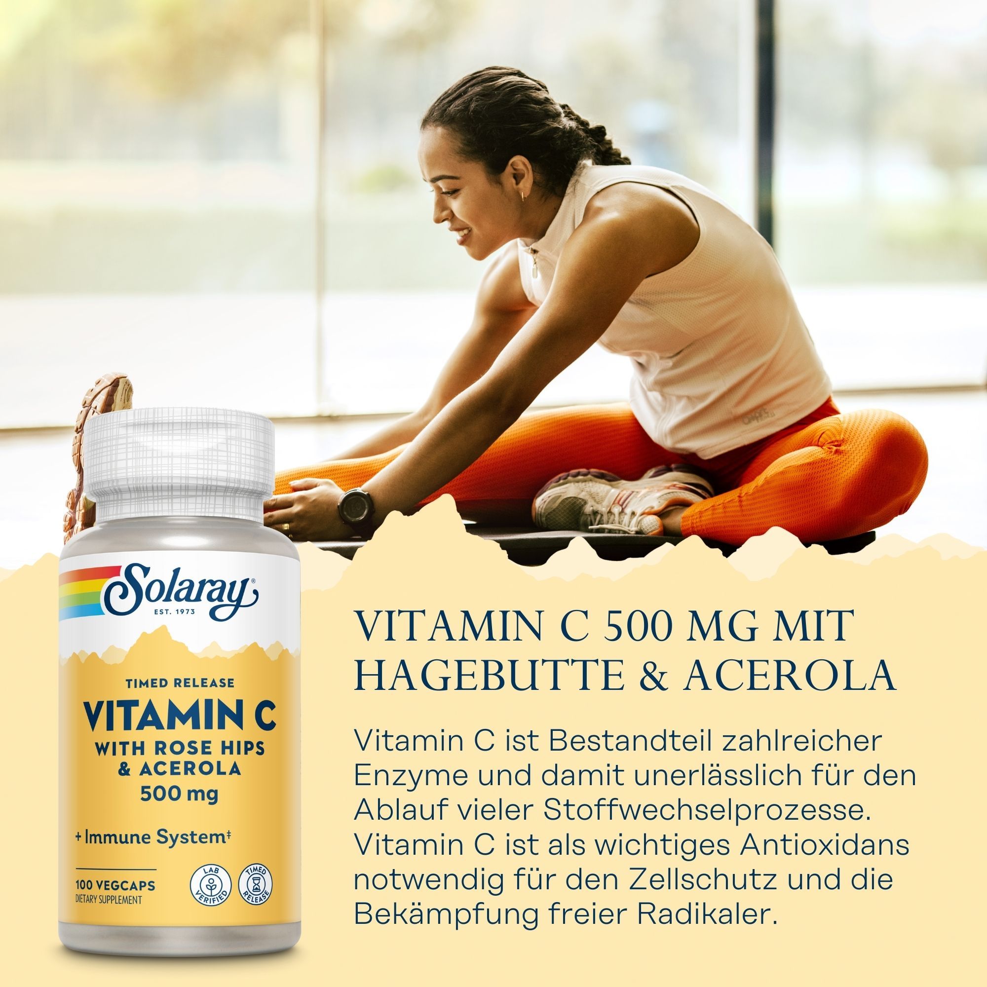 Solaray Vitamin C-Kapseln mit Hagebutte & Acerola. Frau beim Dehnen. Flasche mit Kapseln im Vordergrund. Text: Vitamin C 500 mg.