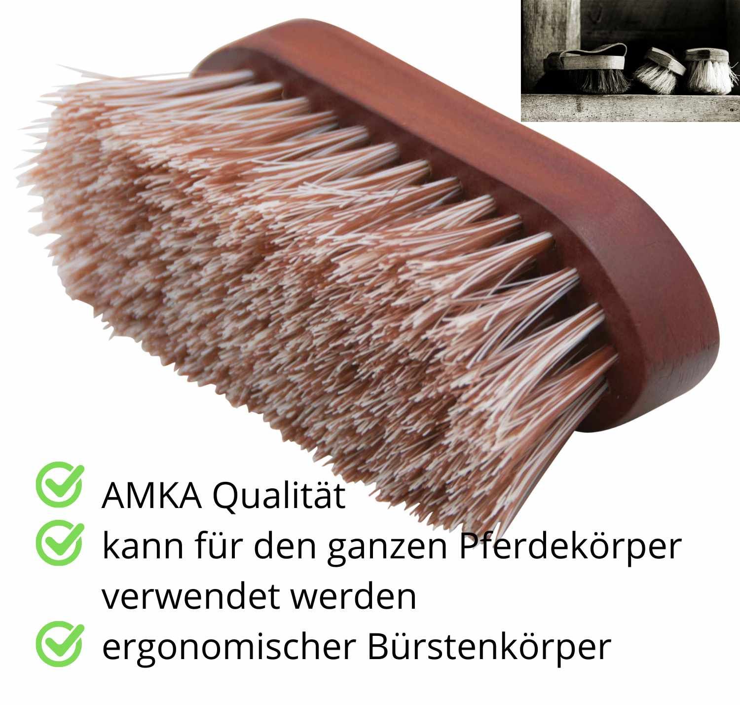 Wurzelbürste mit Holzgriff und hellen Borsten. Text: AMKA Qualität, kann für den ganzen Pferdekörper verwendet werden.