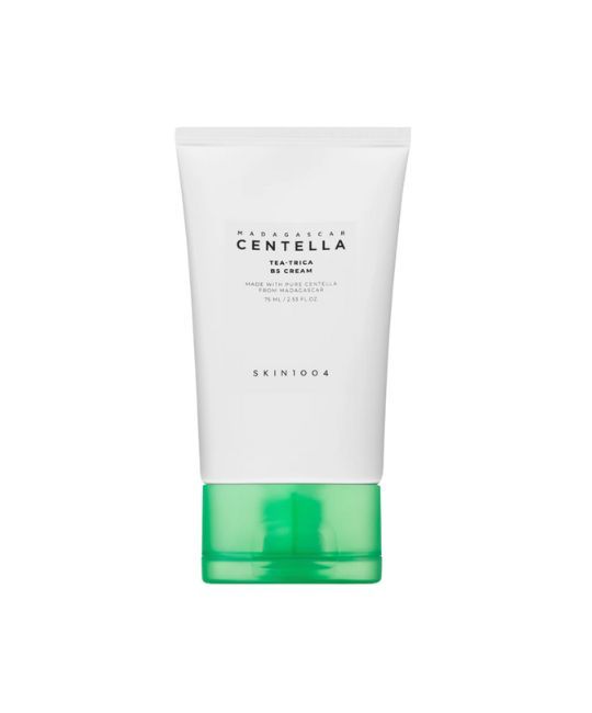 Weiße Tube mit grünem Boden. Aufschrift: MADAGASCAR CENTELLA, TEA-TRICA B5 CREAM, SKIN1004.