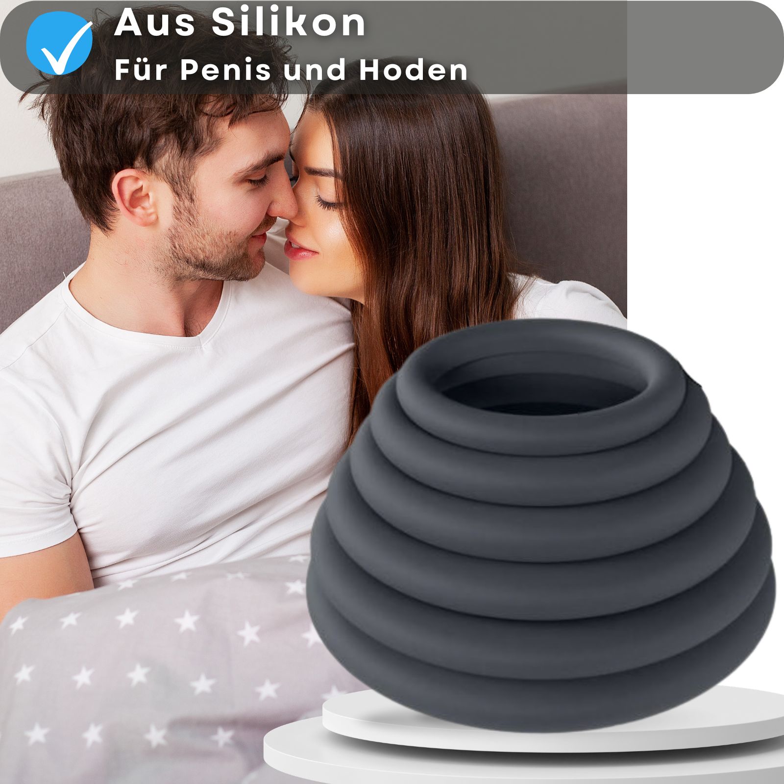 Produktabbildung mit Text: Aus Silikon, für Penis und Hoden. Paar küsst sich, Silikonring-Turm.