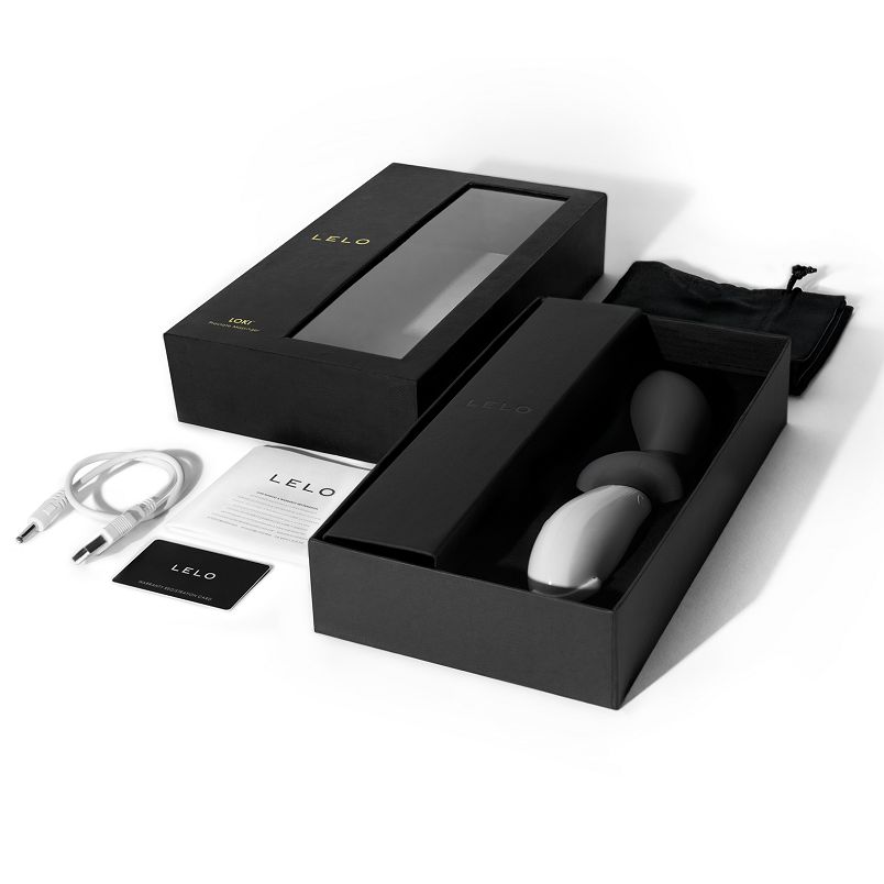 Lelo Loki Prostata-Massager und Zubehör in geöffneter schwarzer Produktverpackung.