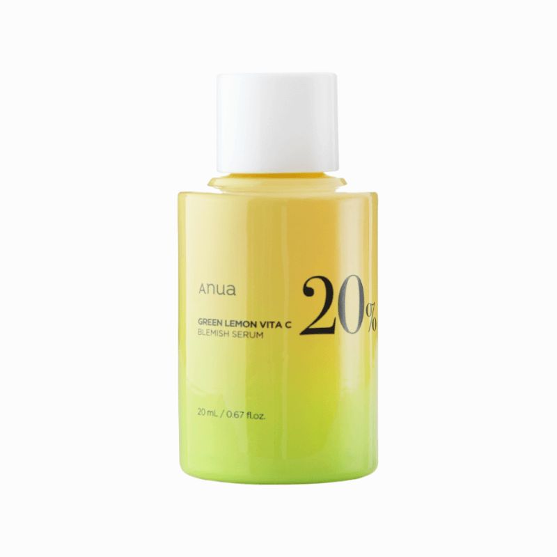 Gelb-grüne Serumflasche mit weißem Deckel. Aufschrift: Anua, Green Lemon Vita C Blemish Serum, 20%.