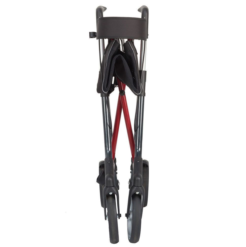 Gefalteter Rollator, Ansicht von vorne. Anthrazitfarbener Rahmen mit dunkelroten Elementen. Schwarzer Sitz. Zwei Räder sichtbar.