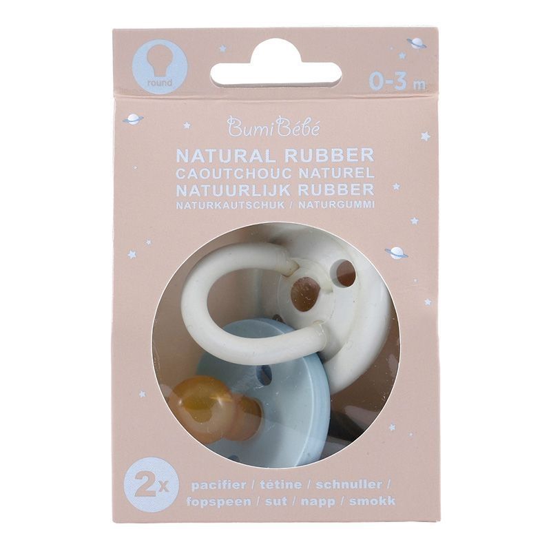 Verpackung mit zwei Schnullern. Sichtfenster. Aufschrift: Bumi Bébé, Natural Rubber, 0-3 Monate.