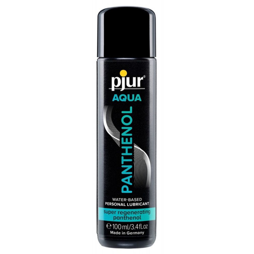 Schwarze Flasche mit Produktetikett. Aufschrift: pjur AQUA, Panthenol, Wasserbasiert, super regenerierend. Made in Germany.