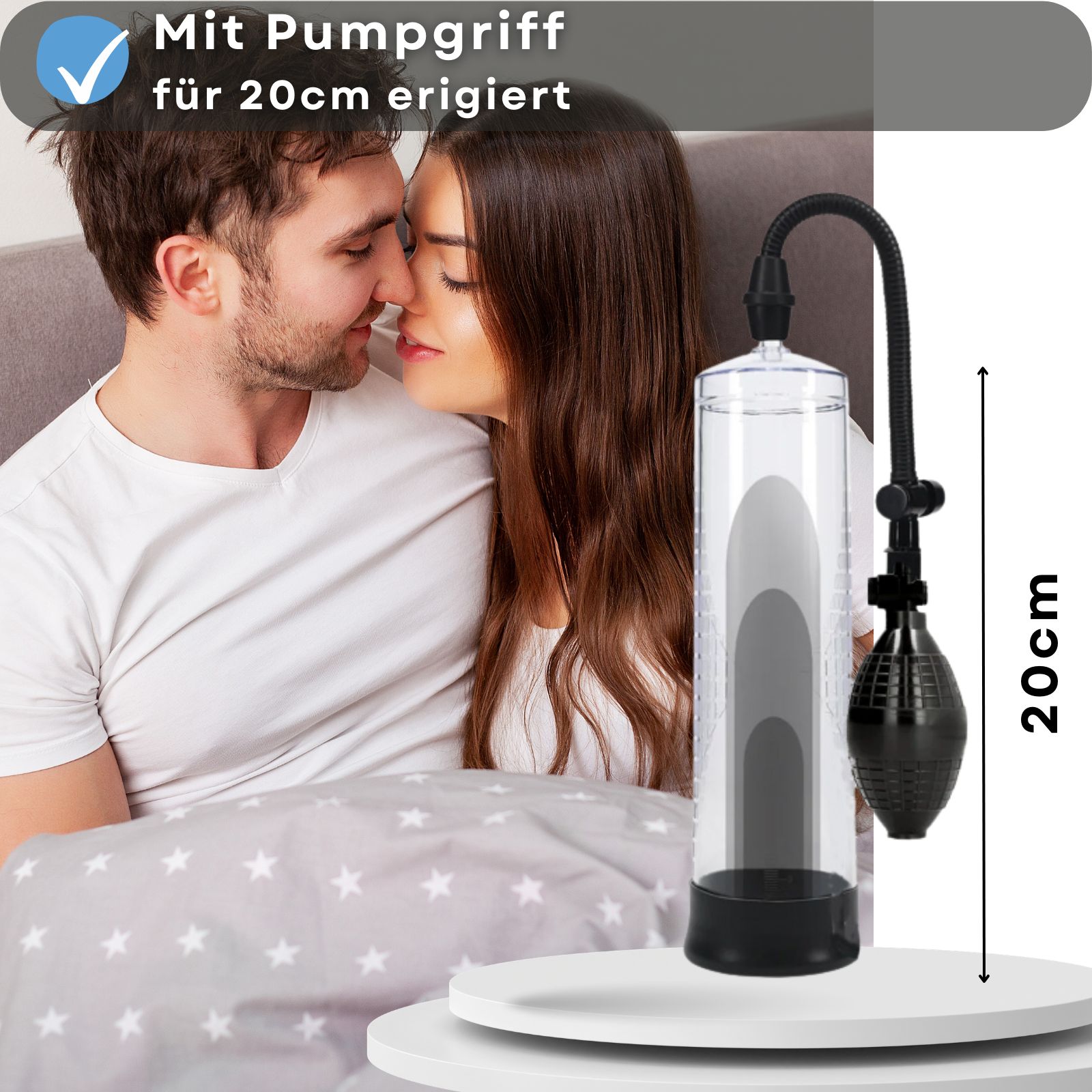 Frau und Mann. Penis-Pumpe, transparente Farbe, schwarzer Pumpball. Text: Mit Pumpgriff, 20 cm erigiert.