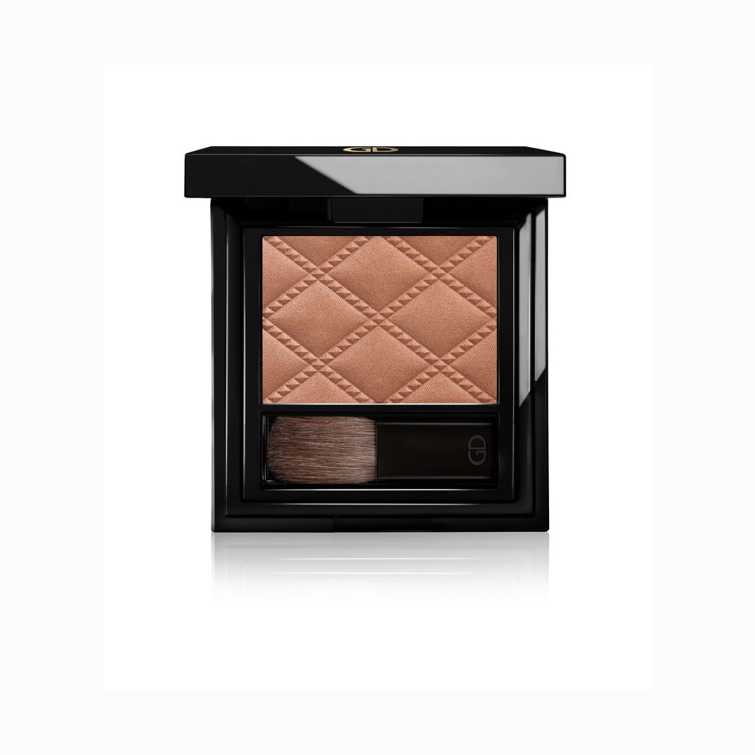 Ga-De Idyllic Soft Satin Blush. Kompakte, quadratische Kosmetikdose mit Puder in Braun. Inklusive Pinsel.