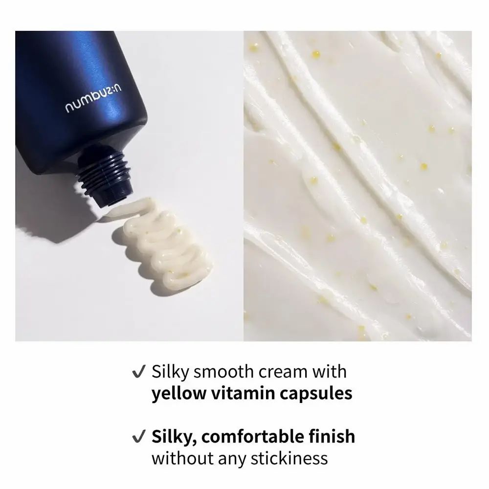 Creme aus Tube. Text: Silky smooth cream with yellow vitamin capsules. Silky, comfortable finish without any stickiness.