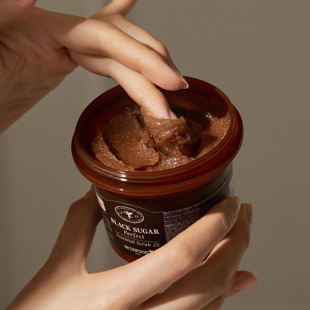 SKINFOOD Black Sugar Perfect Essential Scrub Face mask