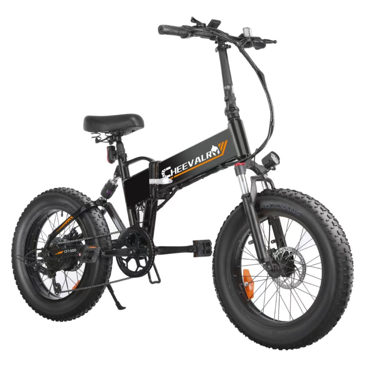 Schwarzes Elektrofahrrad mit breiten Reifen, Gepäckträger und dem Schriftzug CHEEVALRY.