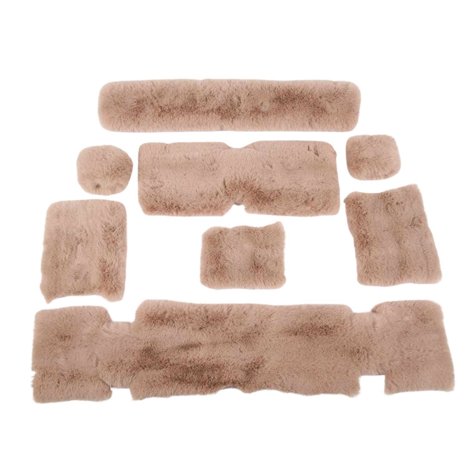 Beige Halfterschutzbezug-Set mit Fell. Mehrere Teile, rechteckig und rund. Für Pferde.