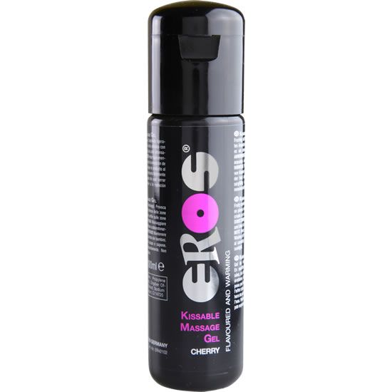 Schwarze Flasche mit schwarzem Deckel. Aufschrift: EROS, Kissable Massage Gel, Cherry.