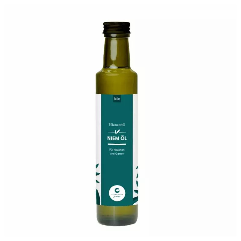 Grüne Glasflasche mit schwarzem Deckel. Etikett mit "Niem Öl" und "bio" Aufdruck. Für Haushalt und Garten.