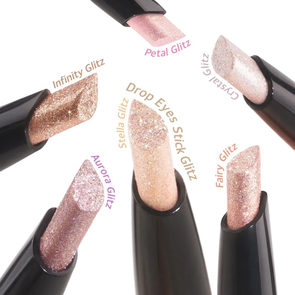 Verschiedene Lidschattenstifte mit Namen: Infinity Glitz, Petal Glitz, Crystal Glitz, Fairy Glitz, Stella Glitz, Aurora Glitz.