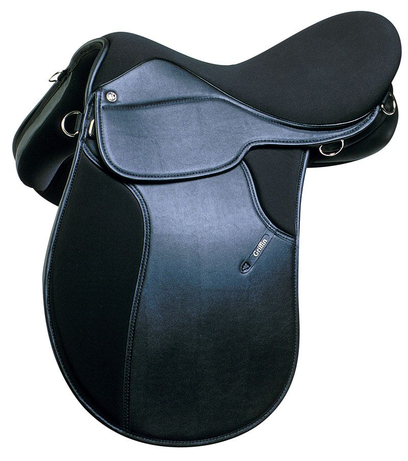 Sattel, schwarz, Kammerweite Normal, 17 Zoll. Griffin Distanzsattel. Leder und Textil. Für Pferde. Detailansicht.