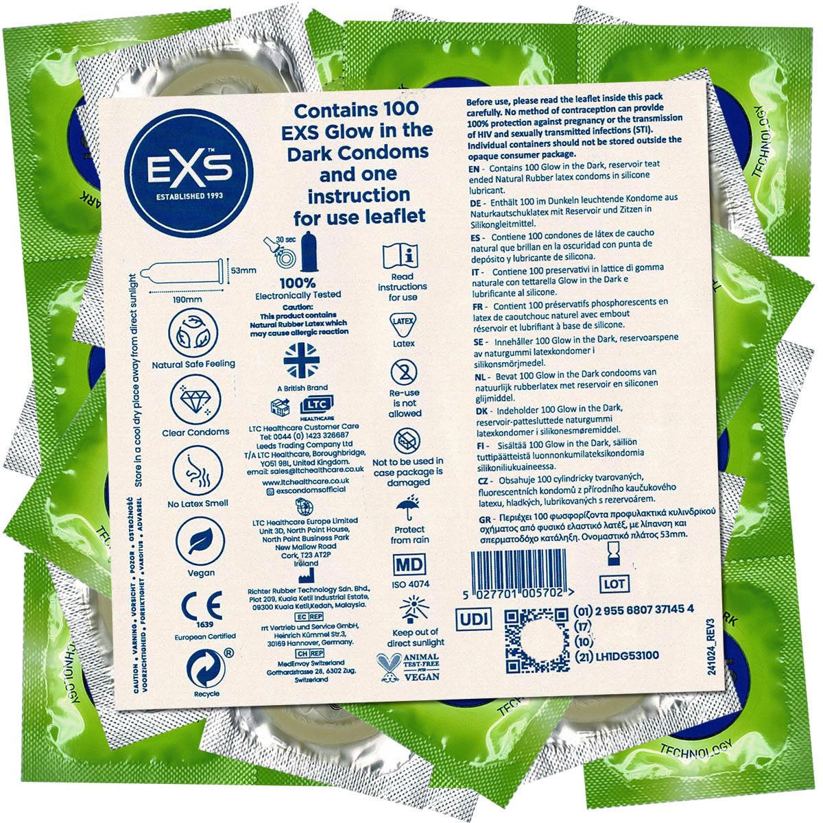 Kondomverpackungen mit einer Informationskarte. Auf der Karte steht "EXS Glow in the Dark Condoms".