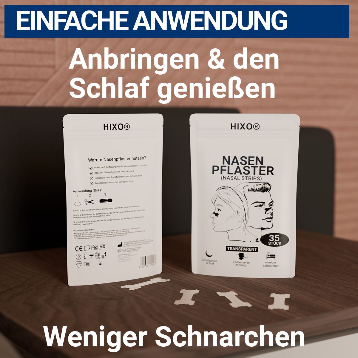 Zwei Beutel Nasenpflaster, daneben einige Pflaster. Text: HIXO, Nasenpflaster, 35 Stück. Auf der Rückseite Anwendungsanleitung. Auf Tisch.