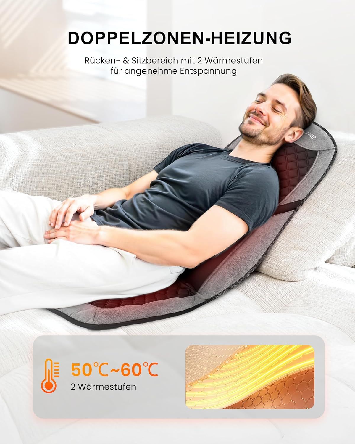Mann entspannt auf Sofa mit Heizmatte für Rücken und Sitzbereich. Temperatur 50-60°C, 2 Wärmestufen.