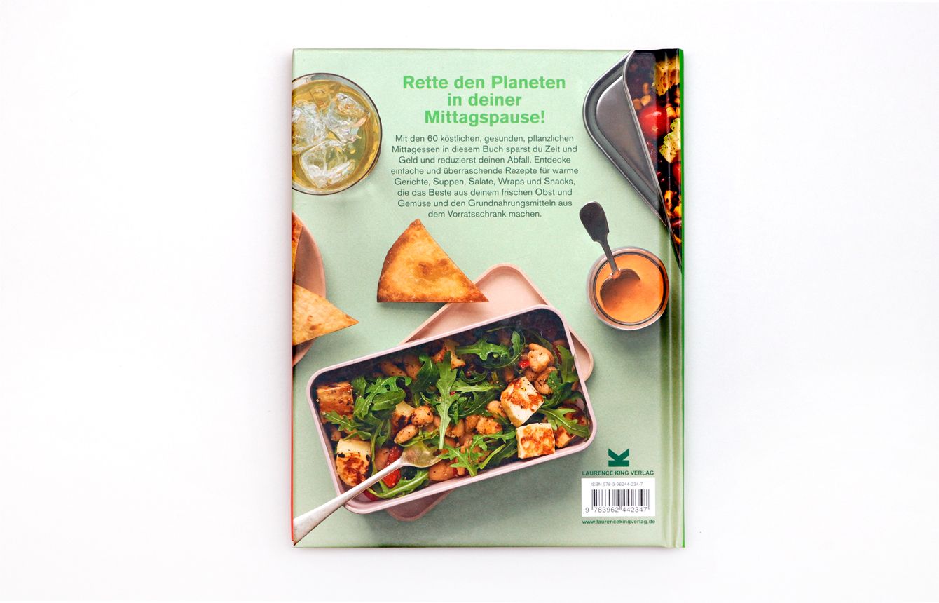 Buchrücken mit dem Titel "Die grüne Lunchbox". Rezeptabbildung mit Lunchbox. Text in Deutsch.