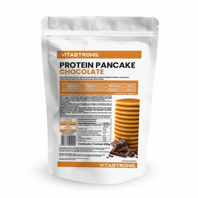 Vitastrong Protein Pancake Chocolat Beutel. Abgebildet sind Pfannkuchen und Schokoladenstücke. Text: Protein Pancake Chocolat, 250 g.
