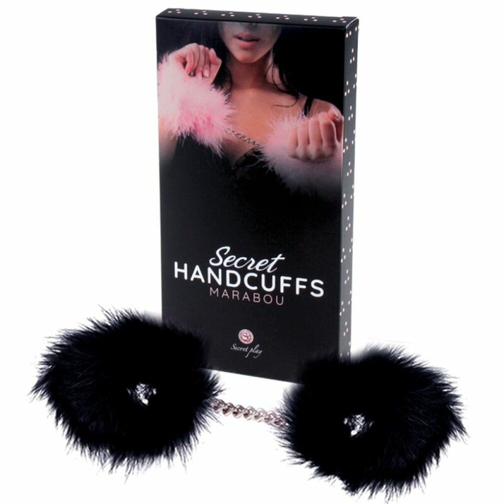 Schwarze Handfesseln mit Federbesatz und Kette. Verpackung mit Produktname: Secret Handcuffs Marabou. Secret Play Logo.