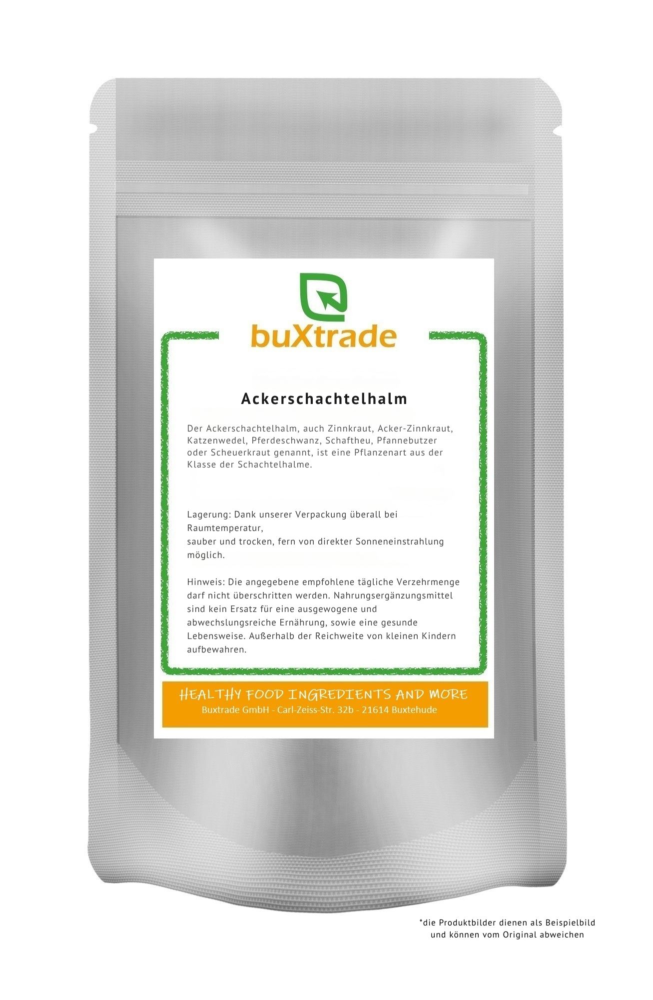 Beutel mit Produktetikett. Aufschrift: buXtrade, Ackerschachtelhalm. Grün umrandetes Etikett mit Text. Weißer Beutel.