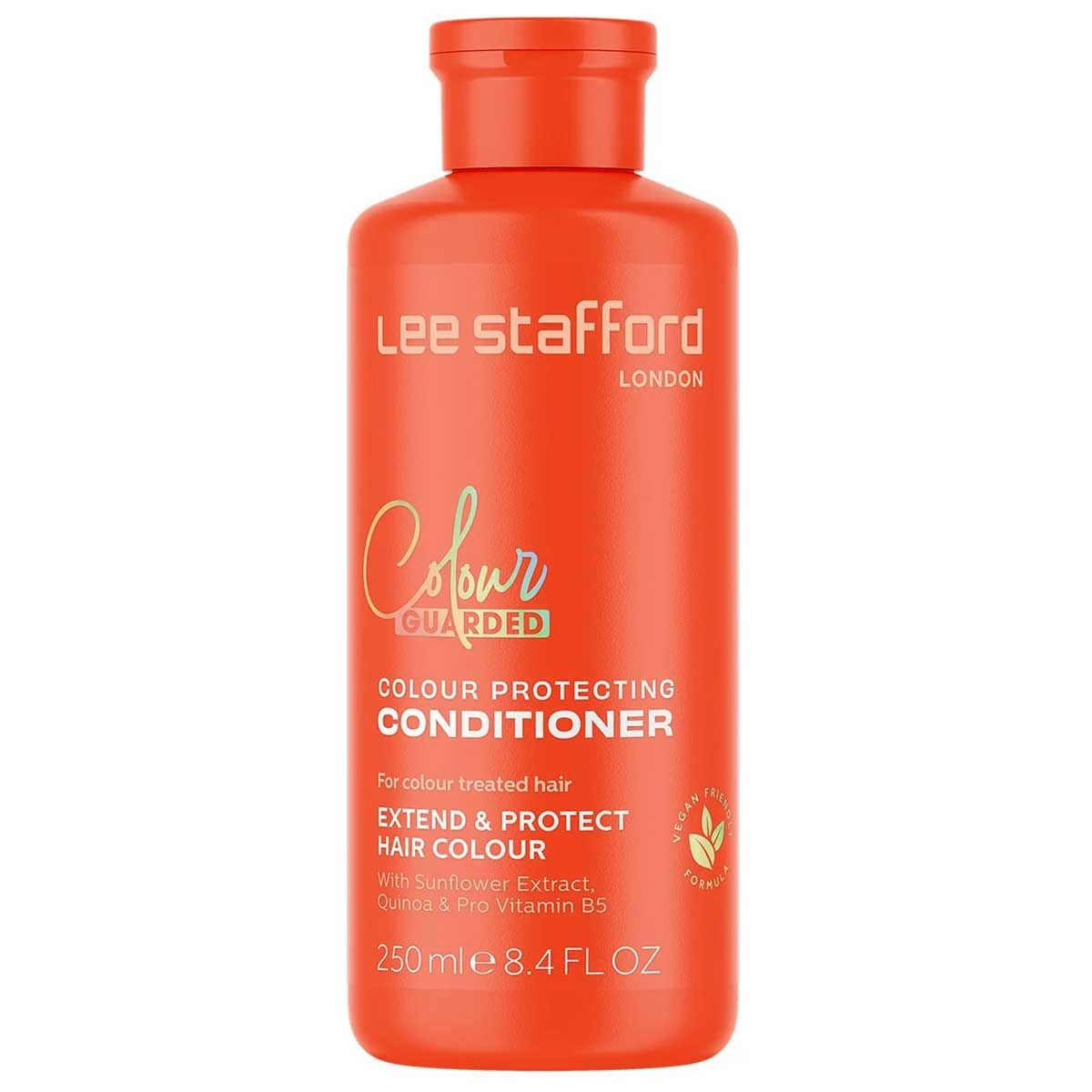 Vorderseite einer orangefarbenen Flasche Lee Stafford Colour Guarded Protecting Conditioner.