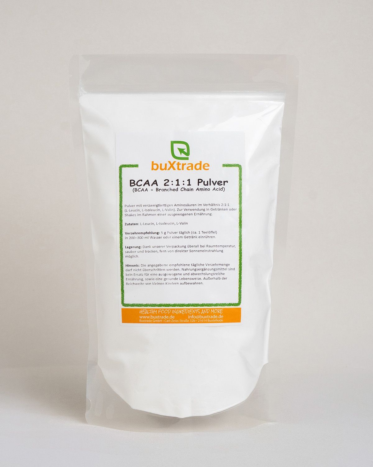 Bequeme Pulververpackung mit BCAA 2:1:1 von buXtrade. Enthält wichtige Aminosäuren für Fitness.