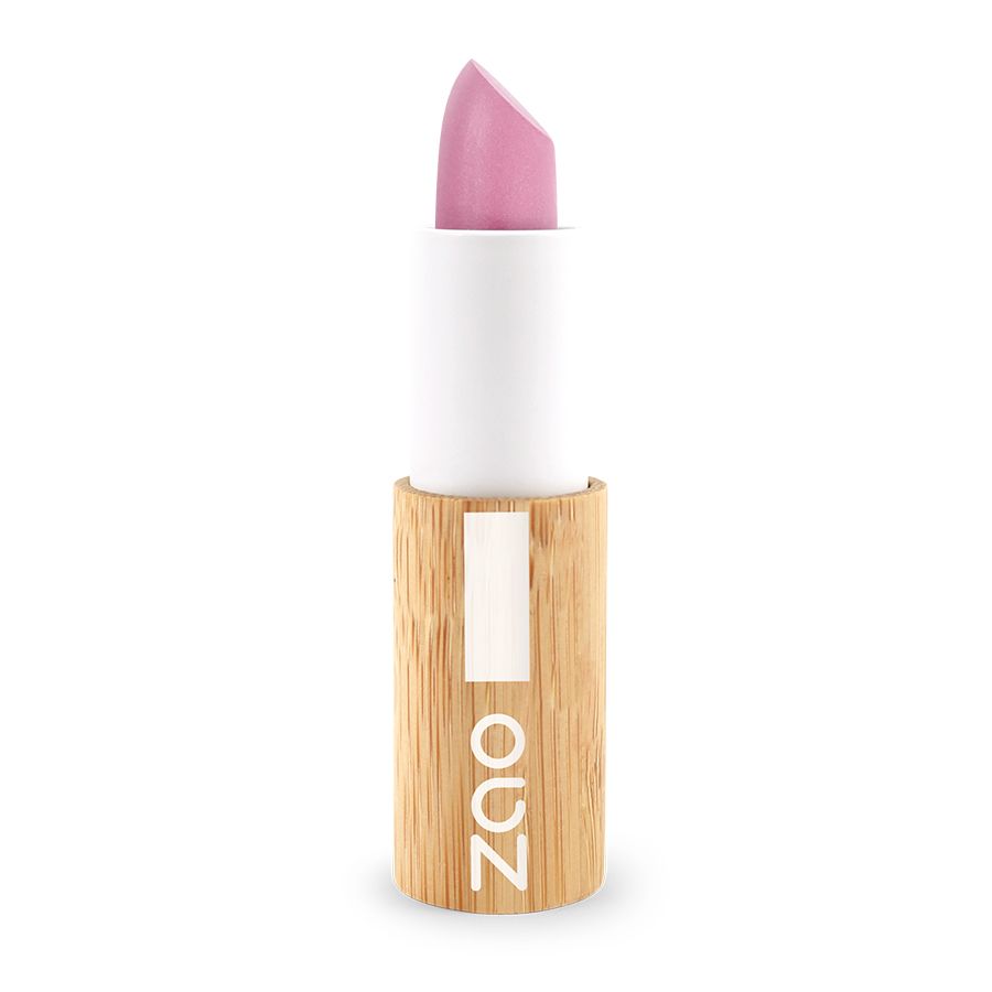Lippenstift mit hellrosa Spitze. Weißer Schaft, Holz-Hülle mit "ZAO"-Logo. Natürliche Textur.
