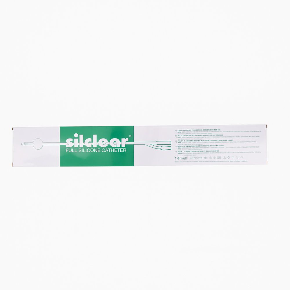 Verpackung mit Aufschrift "silclear FULL SILICONE CATHETER". Grün-weiße Verpackung mit Produktabbildung.