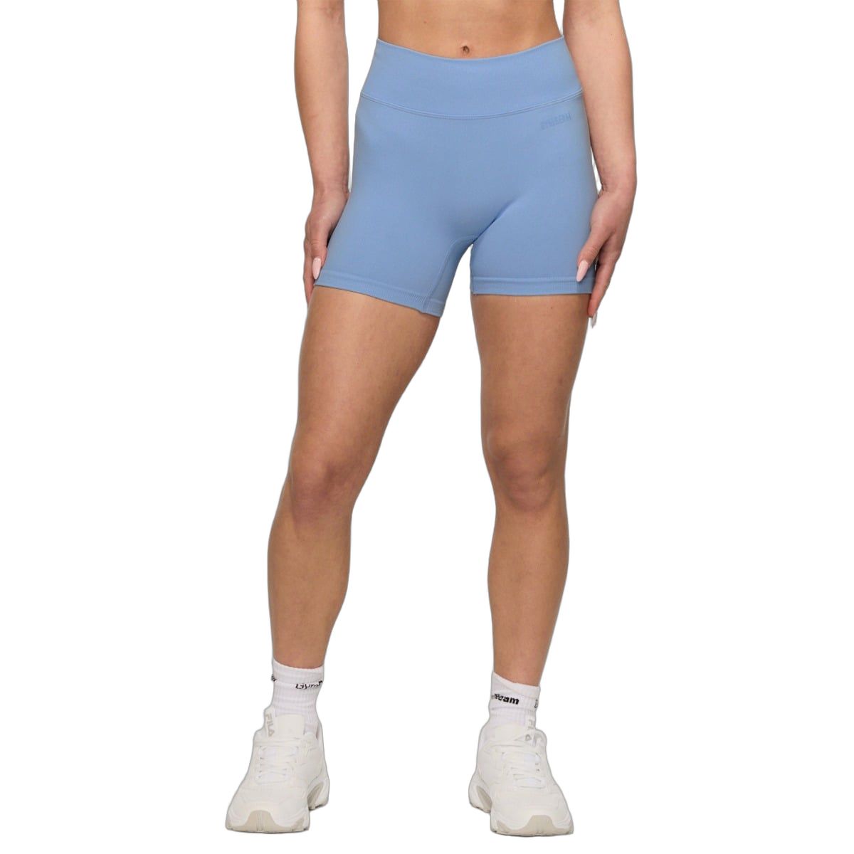 Damen Shorts in Sky-Blau, hohe Taille, Gummizugbund, nahtloses Design.
