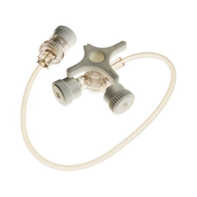Medizinischer Dreiwegehahn mit 15 cm Schlauch und Luer-Anschluss. Grauer Sterngriff.