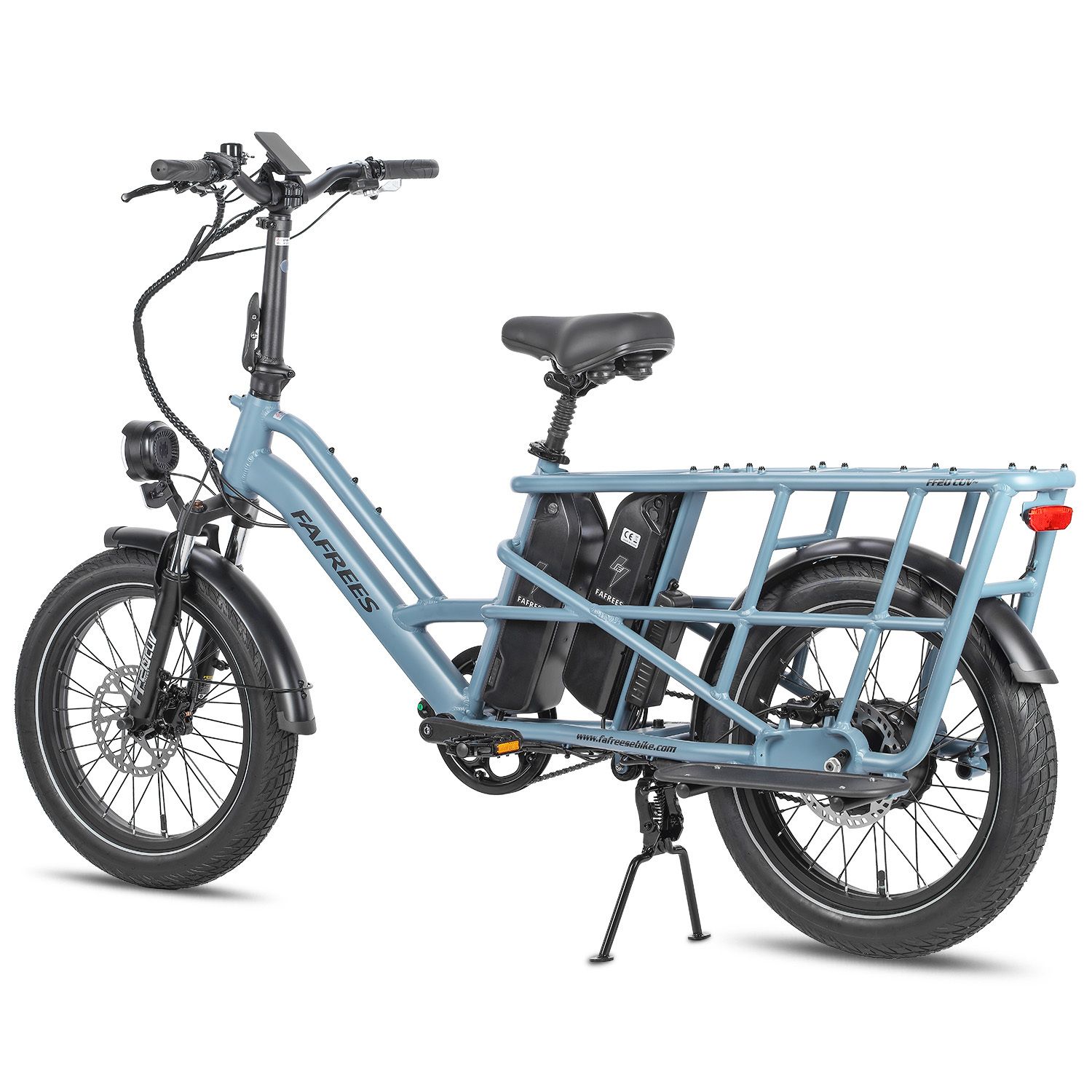 Blaues Elektrofahrrad mit Gepäckträger und Akkus. Marke FAFREES. Schwarze Reifen und Ständer.