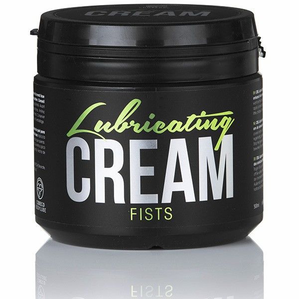 Schwarzer Behälter mit "Lubricating CREAM FISTS" Aufschrift, von vorne.