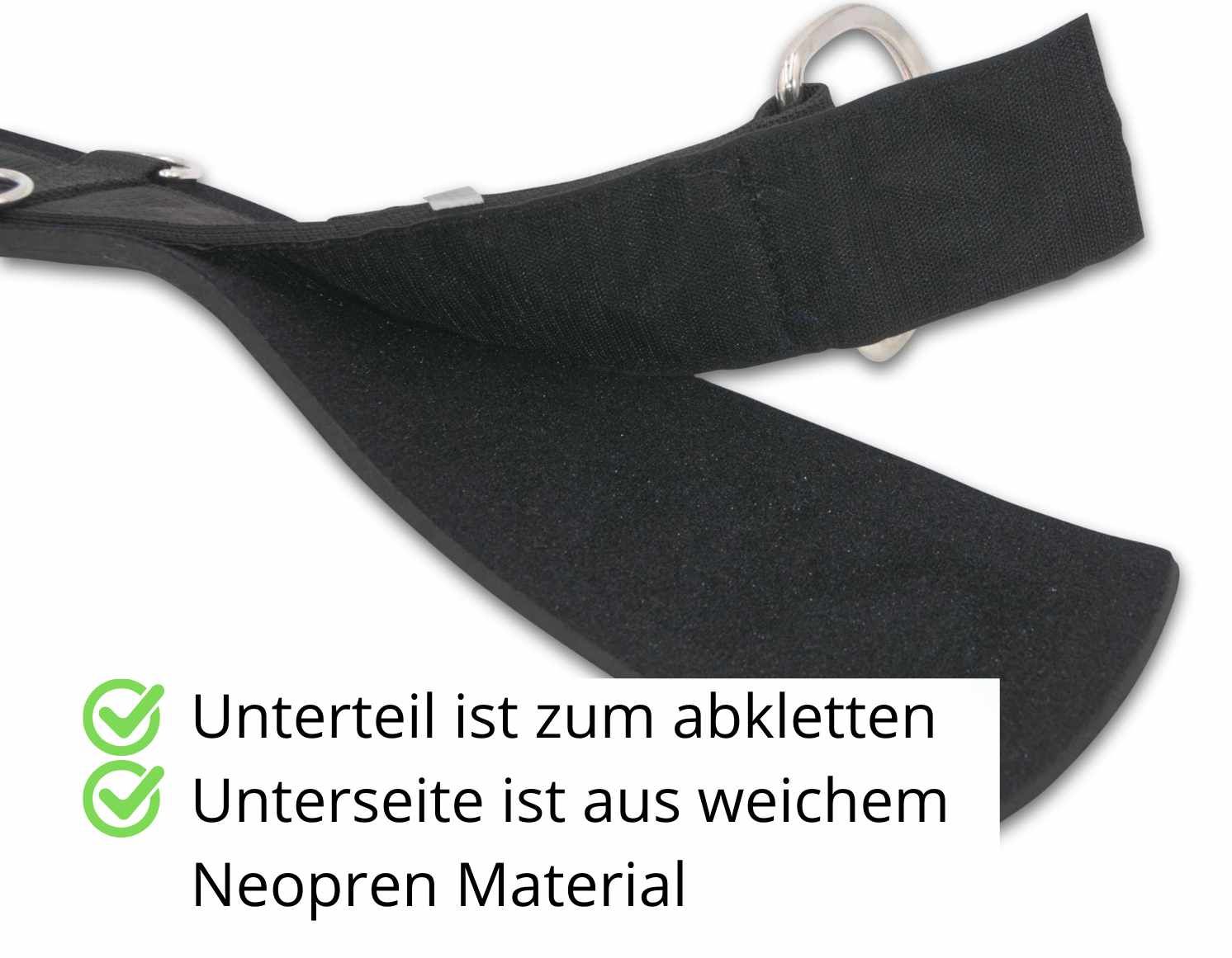 Schwarzer Sattelgurt, Detailansicht. Text: Unterteil ist zum abkletten, Unterseite ist aus weichem Neopren Material.