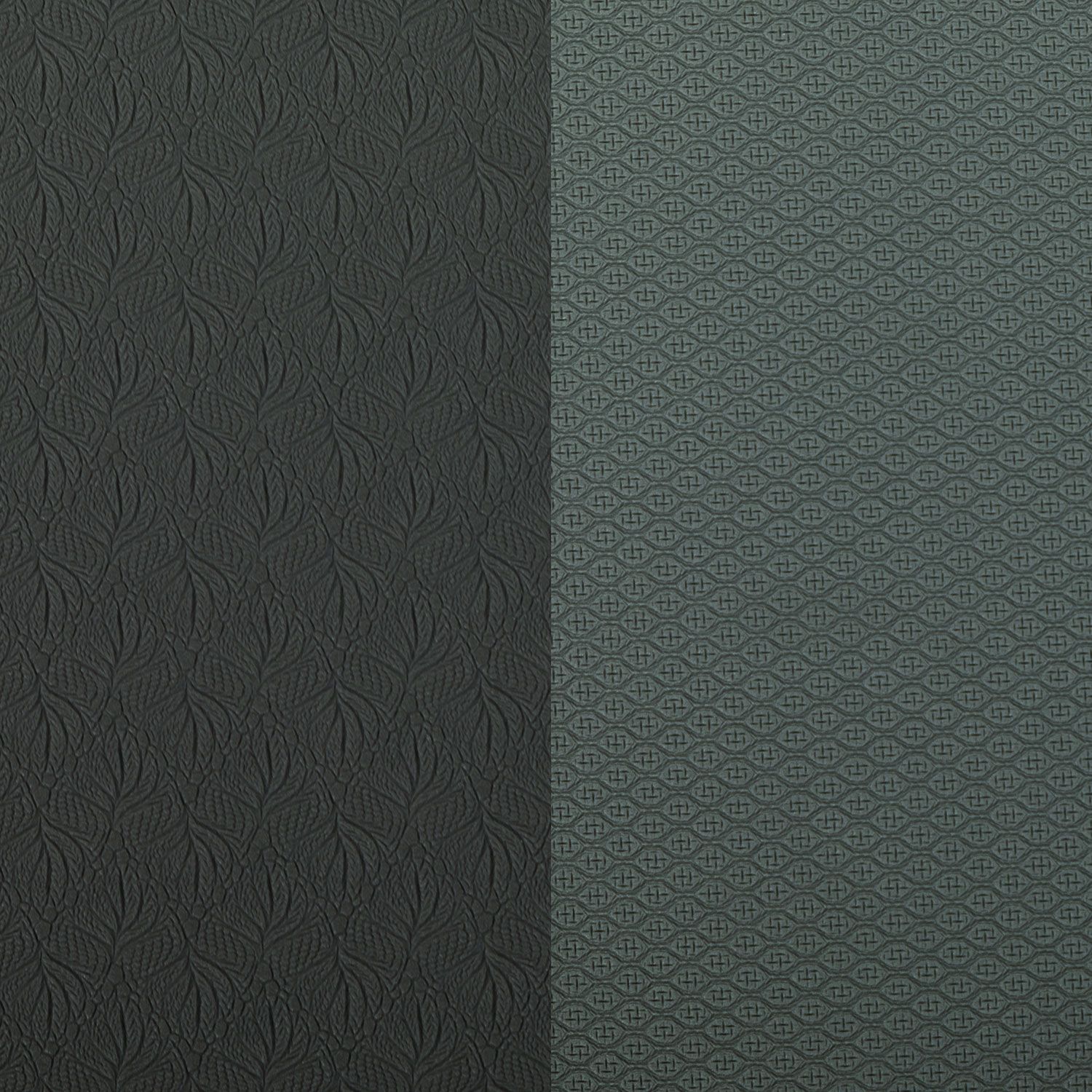 Zwei Texturen der Yogamatte: Anthrazit mit Blättermuster und Grau mit geometrischem Muster. Nahaufnahme.