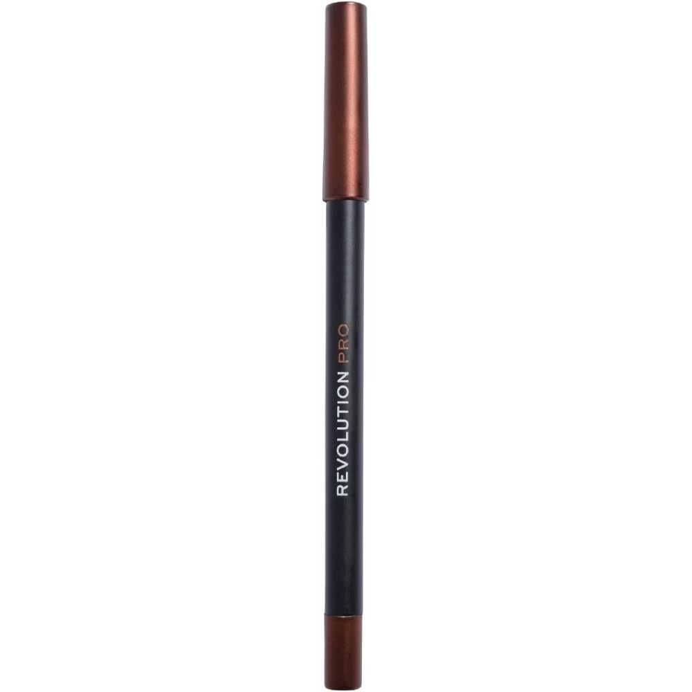 Brauner Eyeliner-Stift mit aufgesetztem Deckel. Aufschrift: REVOLUTION PRO.