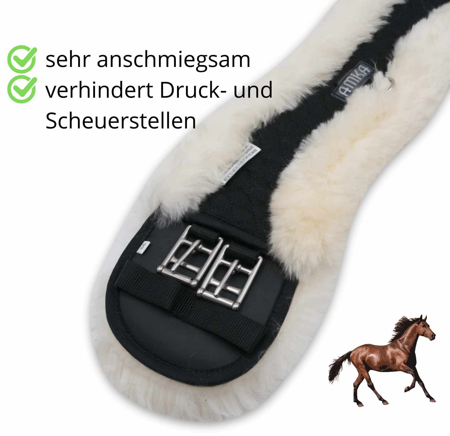 Kurzgurt mit Lammfell. Schwarzes Mittelteil, silberne Schnallen. Text: sehr anschmiegsam, verhindert Druck- und Scheuerstellen.