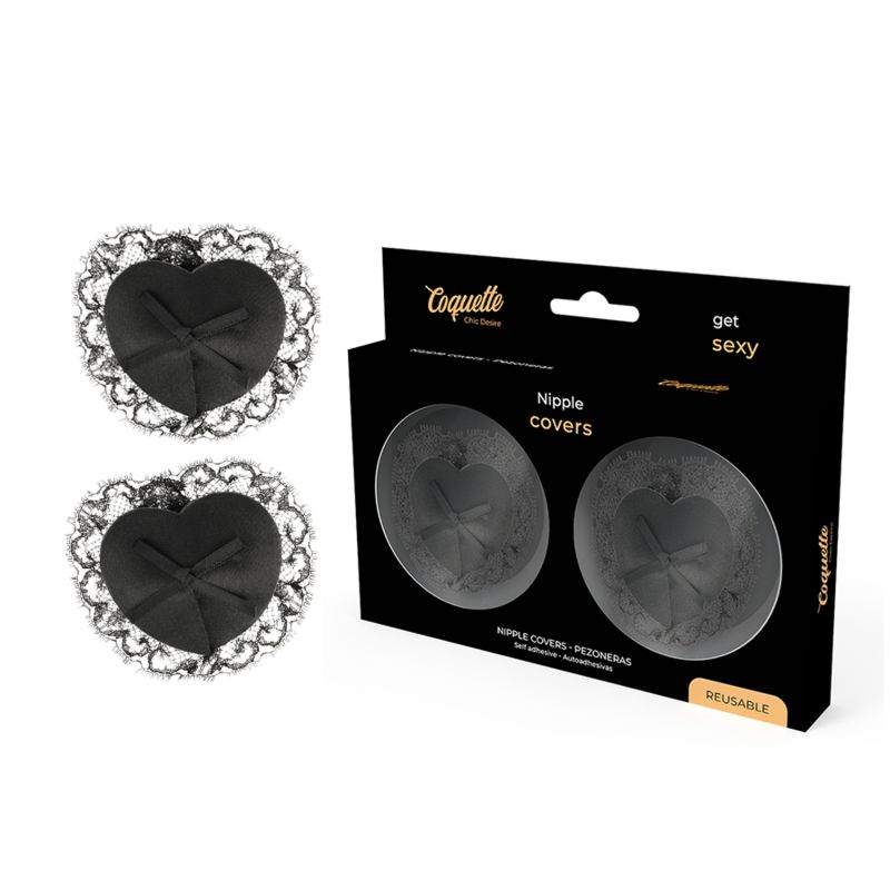 Zwei schwarze Nippel Cover mit Herzform und Spitze. Verpackung mit zwei Covern, Markenname Coquette und Text 'get sexy'.