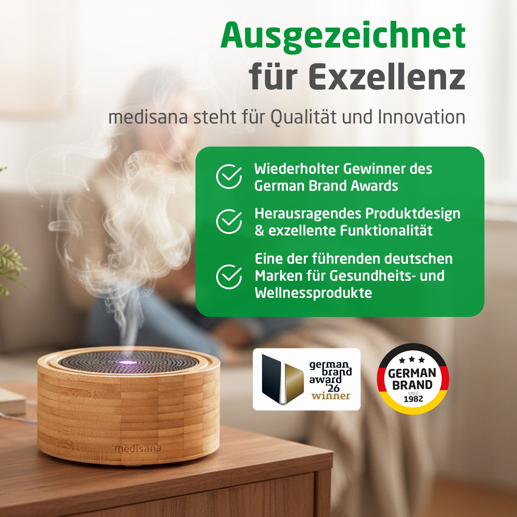 Bambus-Aroma-Diffusor mit blauem Licht und Dampf, daneben Medisana-Logo und Auszeichnungen.