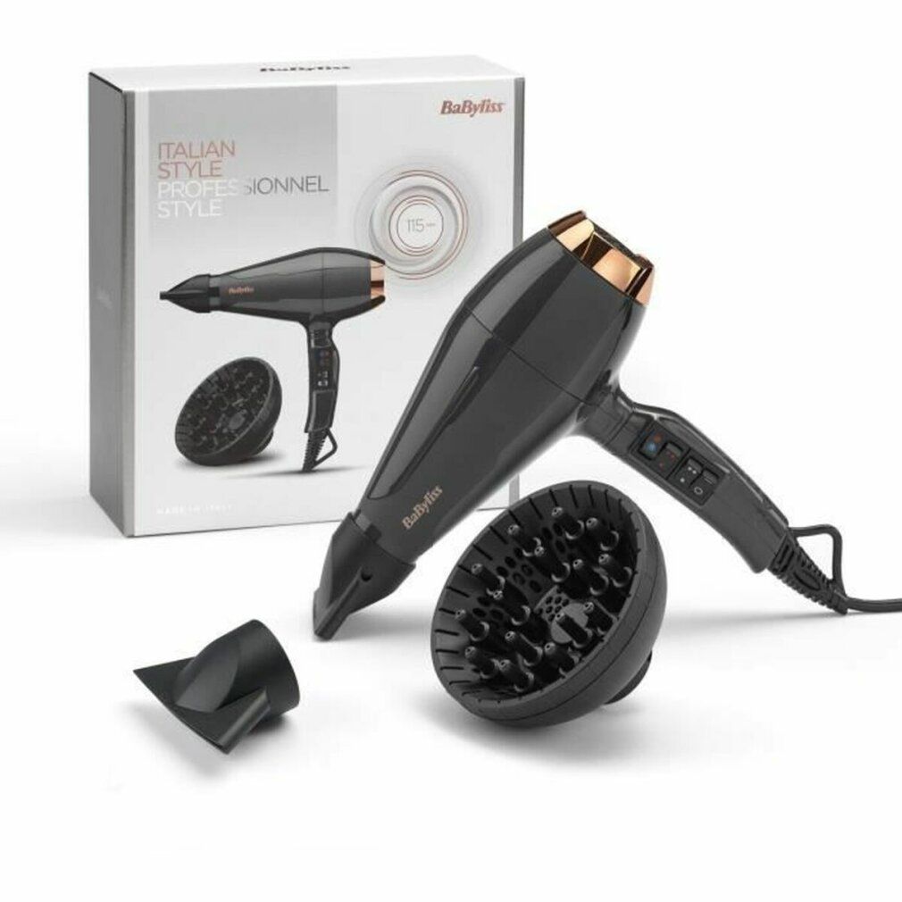 Haartrockner in Verpackung. Marke BaByliss. Auf der Verpackung steht 'Italian Style Professionnel'.