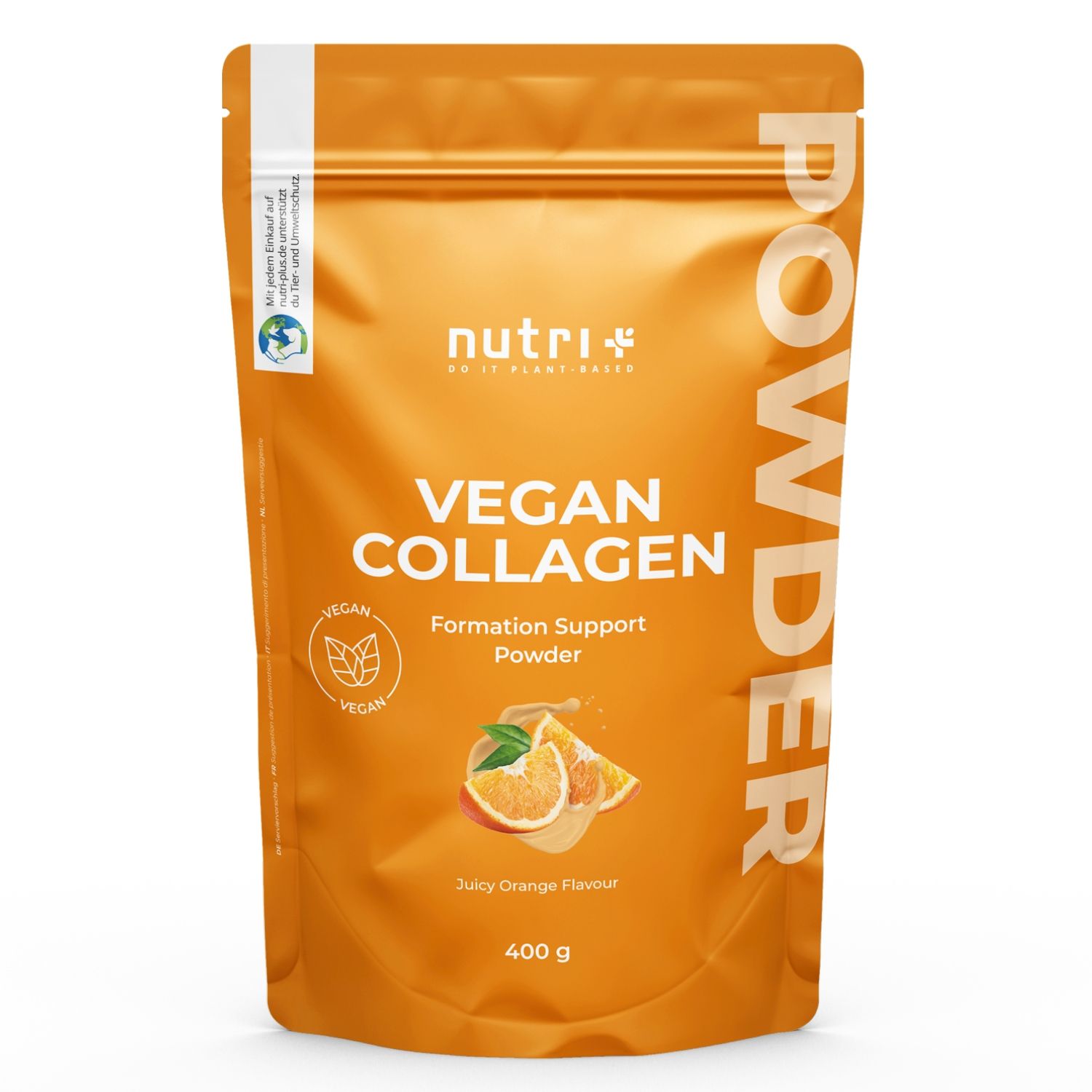 Orangefarbener Beutel mit nutri+ Vegan Collagen Pulver, 400g, Orangengeschmack, umgeben von Orangen.