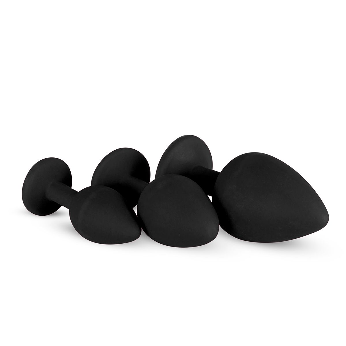 Fünf schwarze Analplug aus Silikon in verschiedenen Größen. Kegelförmige Spitze, runder Griff.