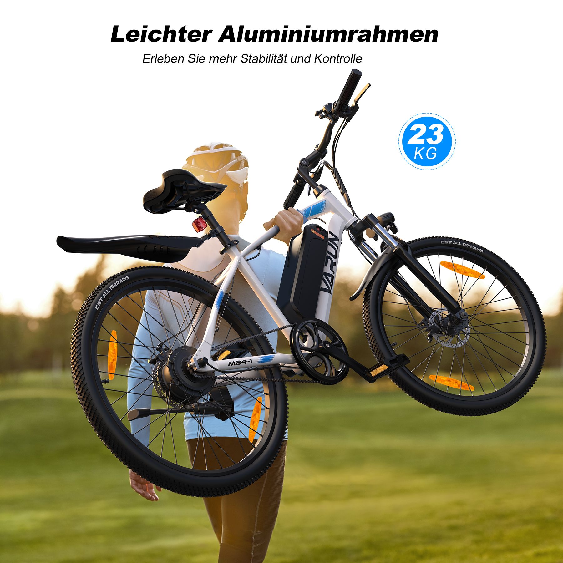Person trägt das E-Bike. Leichter Aluminiumrahmen. Gewicht: 23 kg. Weißes E-Bike mit schwarzen Komponenten.