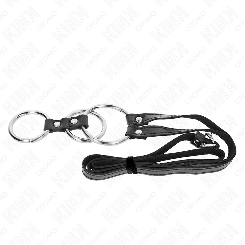 Penisring mit drei Metallringen und Lederriemen. Das Produkt ist freistehend.