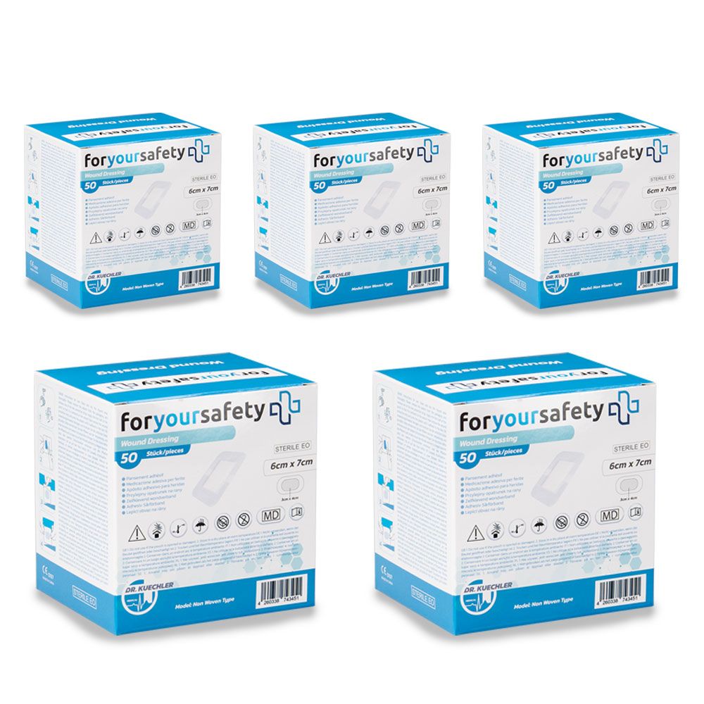 Fünf Boxen Wundpflaster. Aufschrift 'for your safety'. Größe: 6x7cm. Verpackung mit 50 Stück.