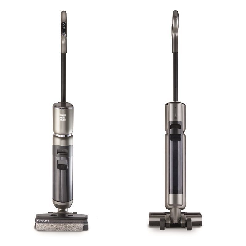 Zwei graue, kabellose Bodenreiniger. Frontansicht. Griff, Stiel, Behälter und Bürstenkopf. Schwarze und silberne Elemente. Aufschrift: Cordless.